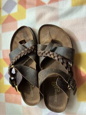 Mountain SoleBrown Braided Leather Slide Sandals